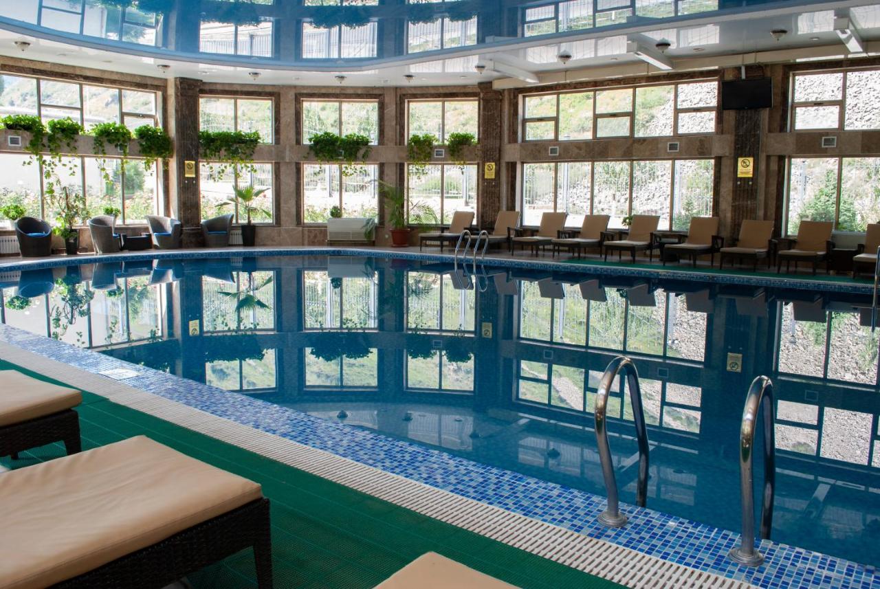 ยันนัต รีสอร์ต Hotel Kara-Bulak ภายนอก รูปภาพ