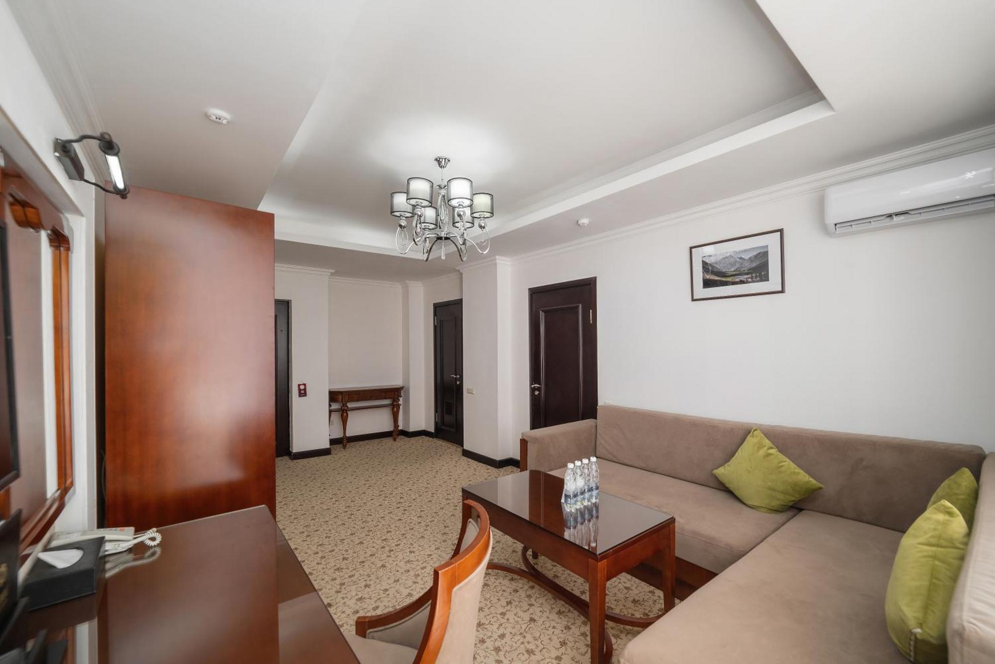 ยันนัต รีสอร์ต Hotel Kara-Bulak ห้อง รูปภาพ