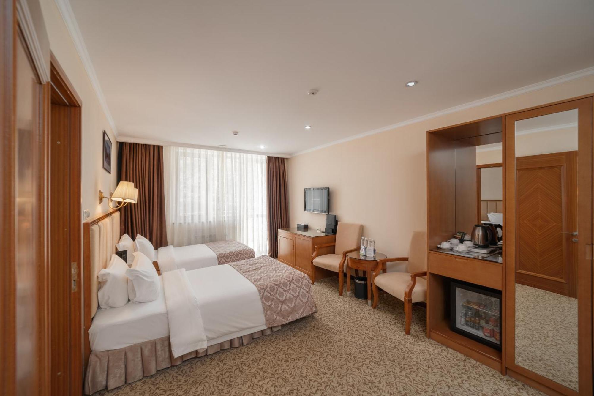 ยันนัต รีสอร์ต Hotel Kara-Bulak ห้อง รูปภาพ
