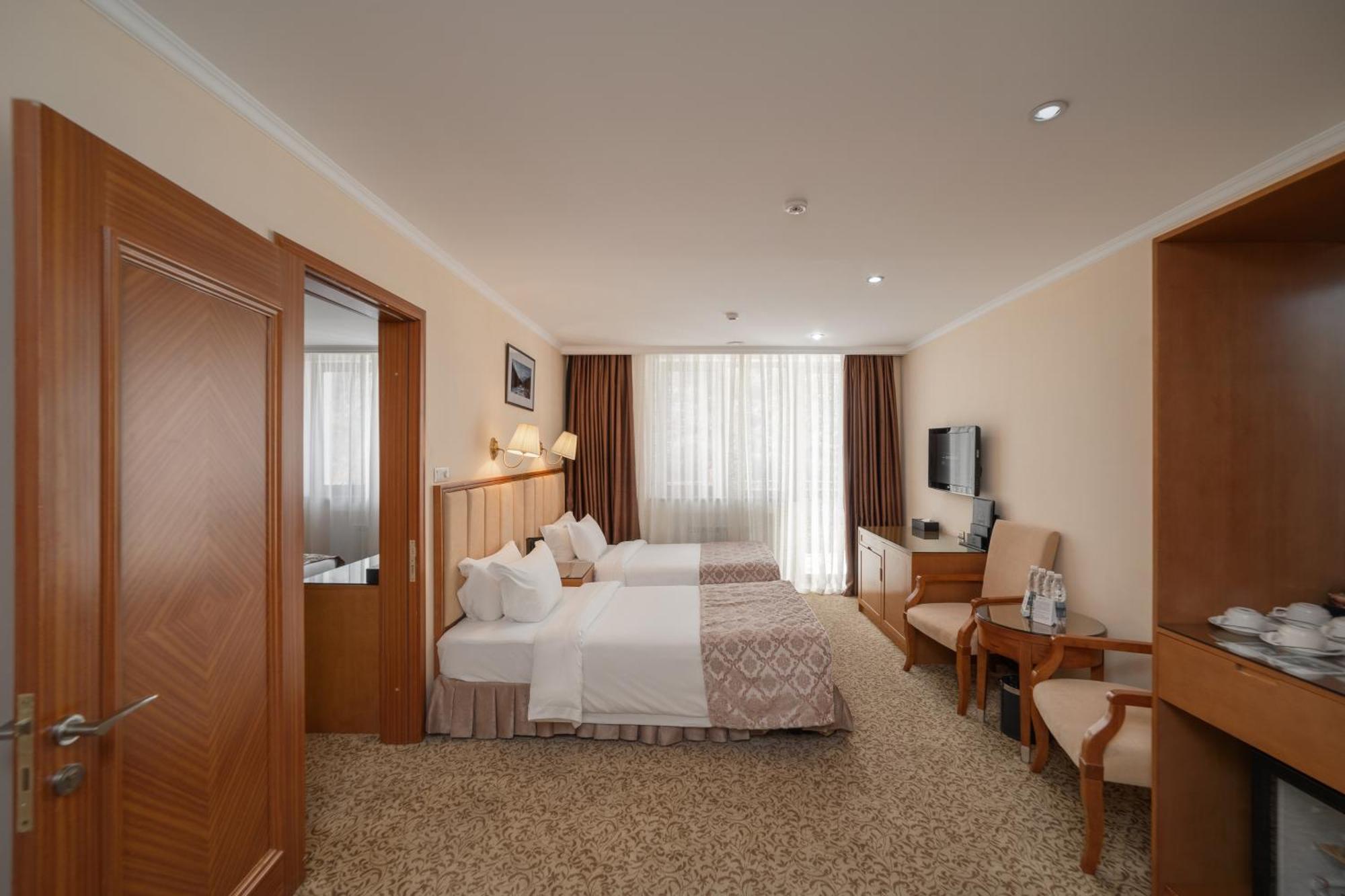ยันนัต รีสอร์ต Hotel Kara-Bulak ห้อง รูปภาพ