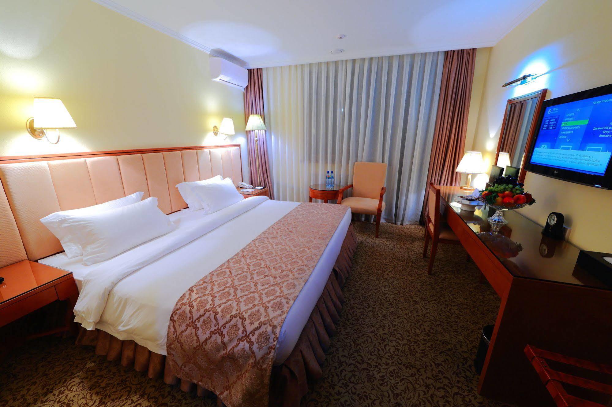 ยันนัต รีสอร์ต Hotel Kara-Bulak ภายนอก รูปภาพ