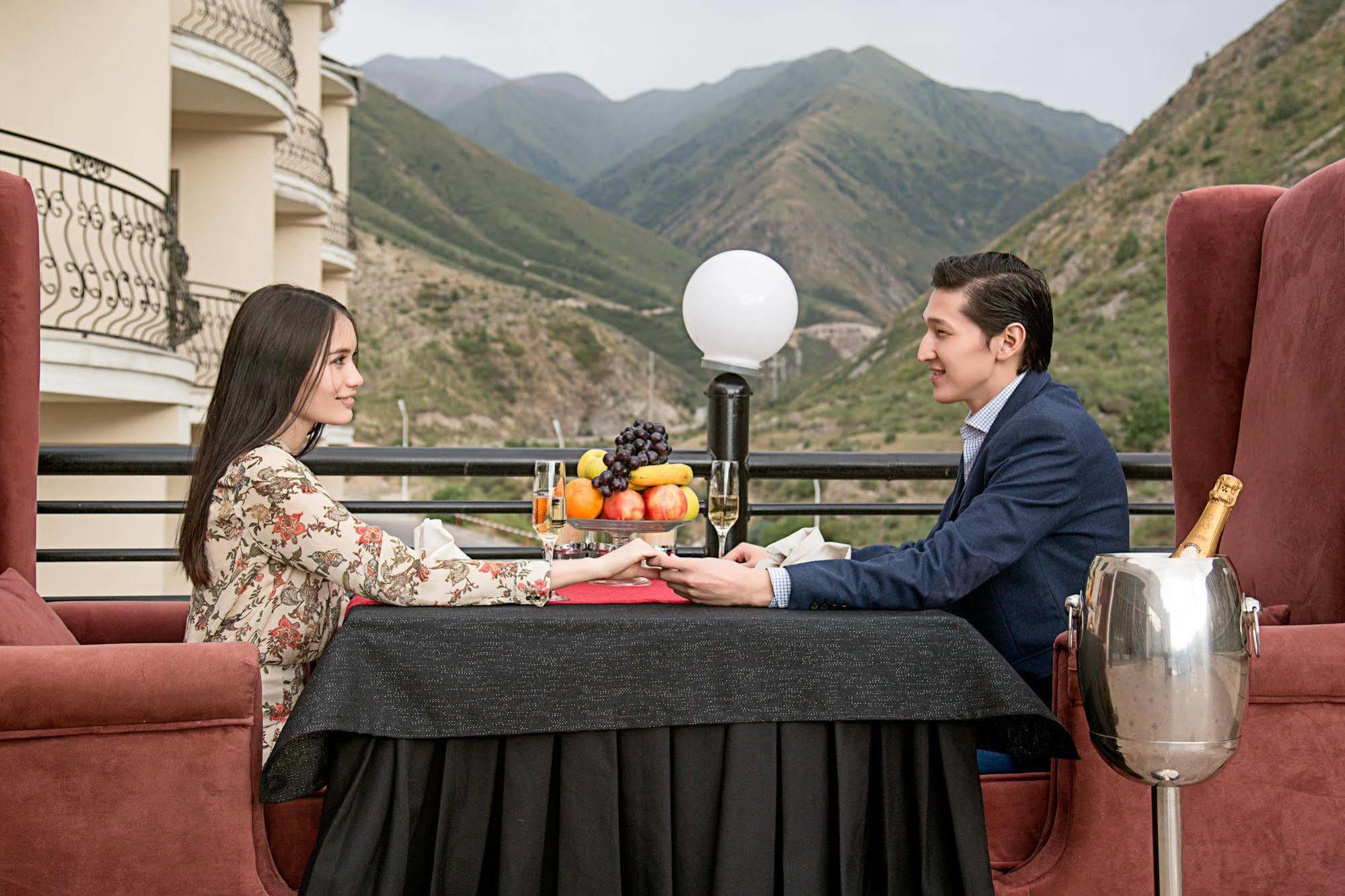 ยันนัต รีสอร์ต Hotel Kara-Bulak ภายนอก รูปภาพ